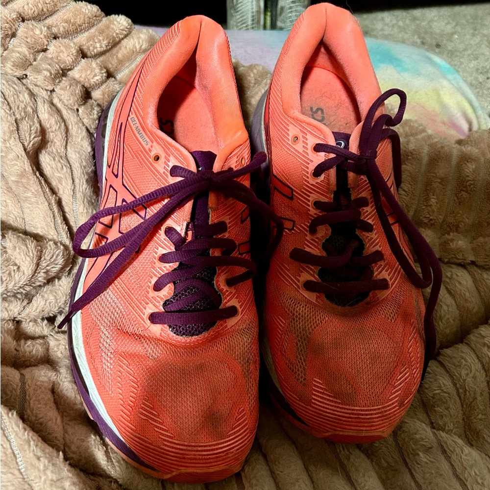 Women's ASICS T750N Orange Running Shoes size 9